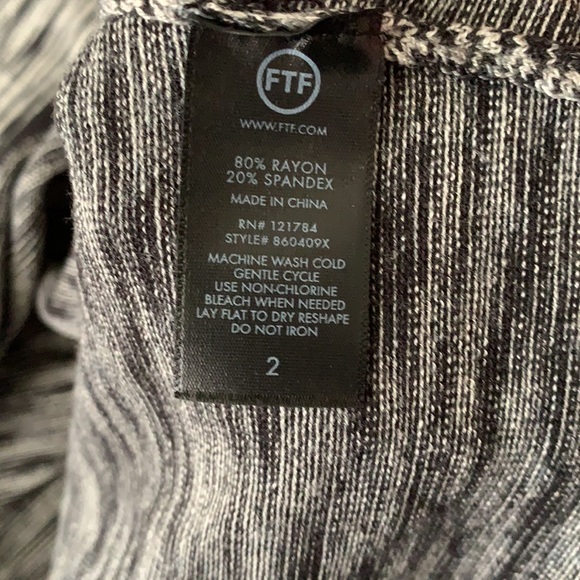 NWT-FTF SZ 2- Keyhole Front Sweater Dress - Picture 6 of 6